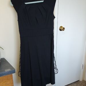 Elegant Black Sleeveless Dress